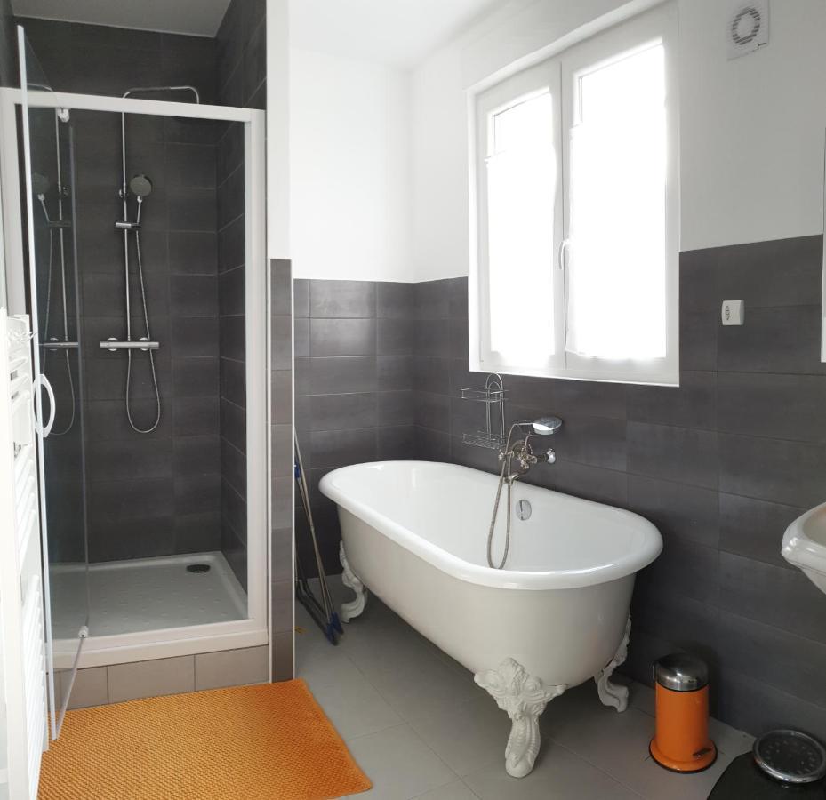 Appartement Hyper-Centre Epernay Avec Sauna Et Parking Prive Zewnętrze zdjęcie